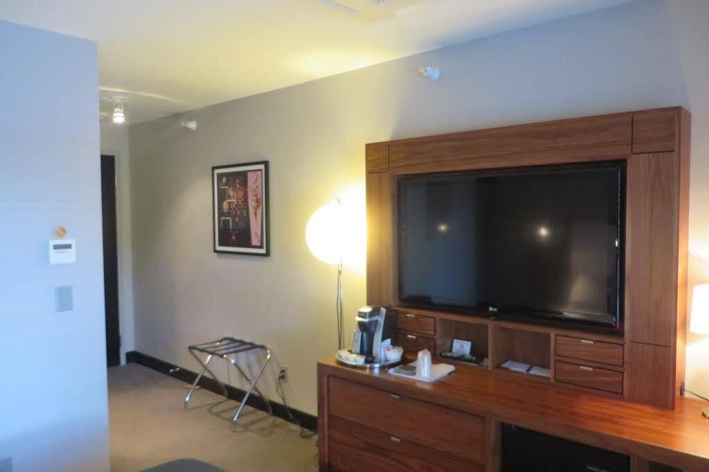 St. Paul Hotel Wooster Extérieur photo